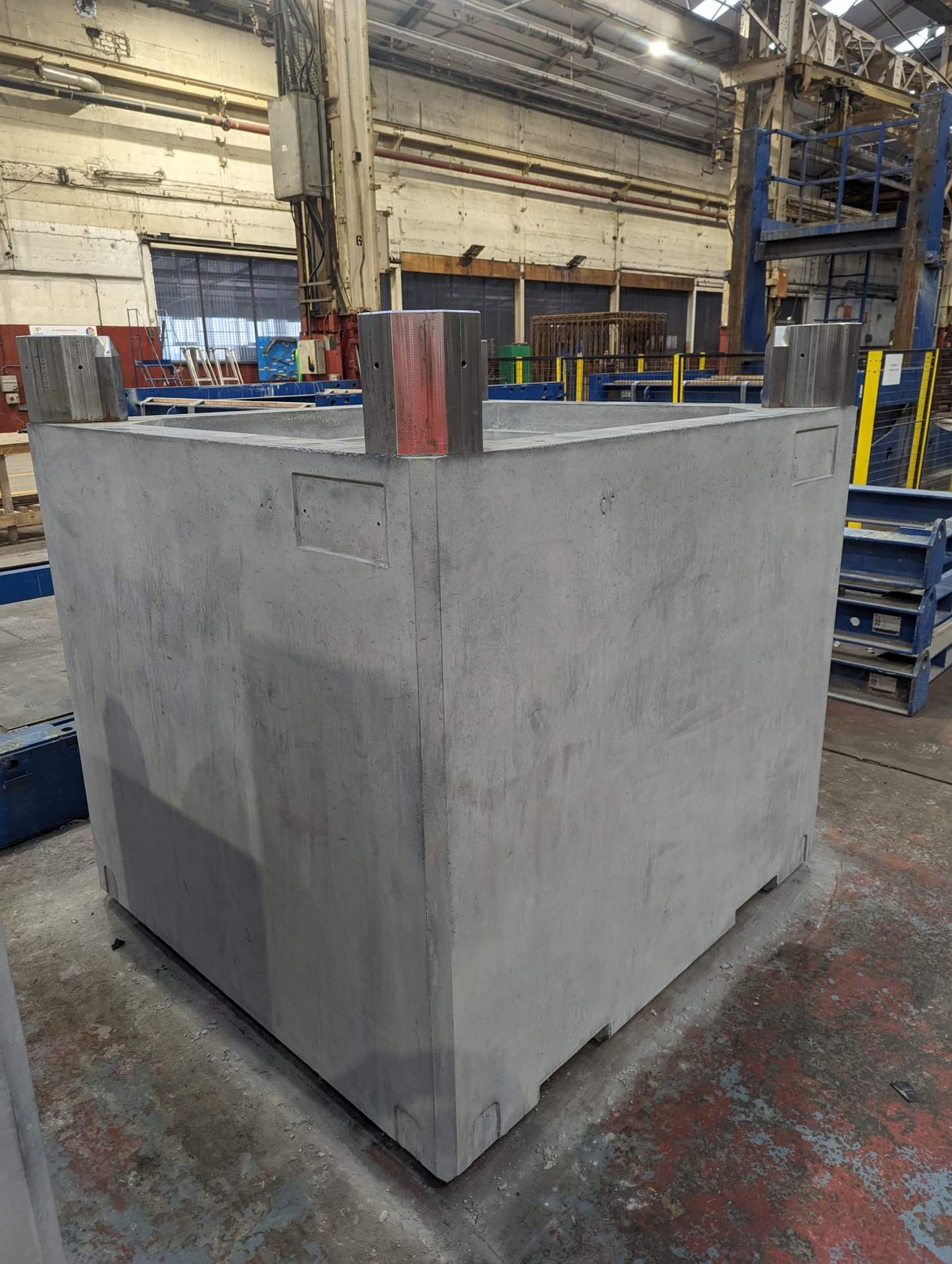 concrete container body